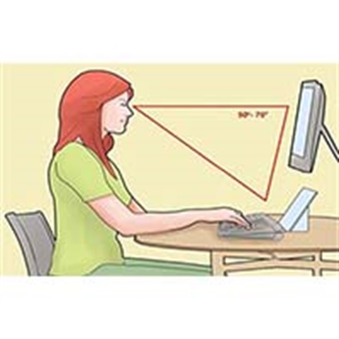 درست نشستن در پشت میز کامپیوتر